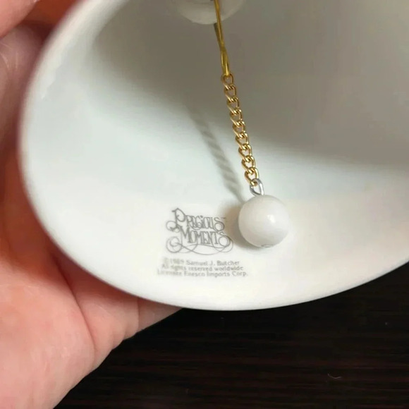 1989 Precious moments 25th wedding Anniversary bell. - Picture 9 of 9